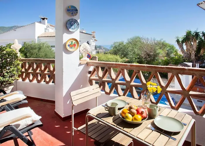 Cozy With Terrace *